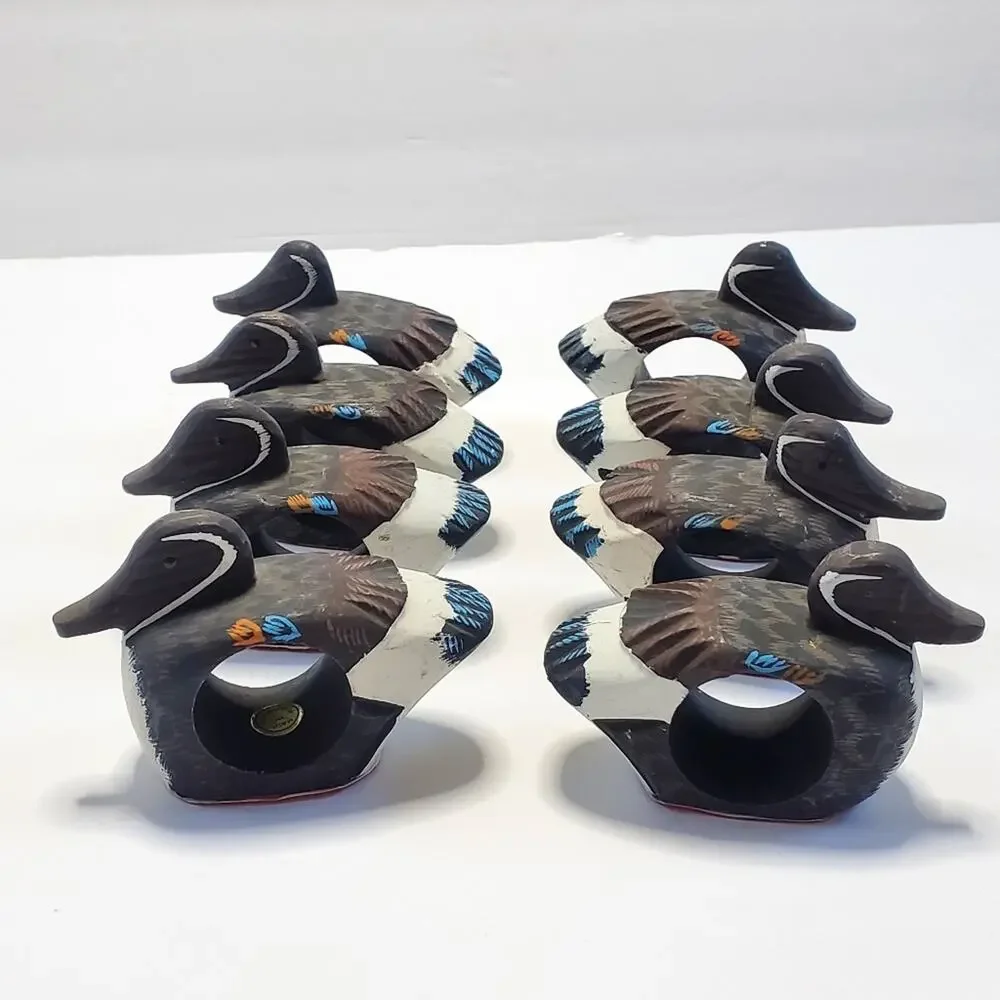 Vintage Lightweight Wooden hand painted set of 8 napkin rings Mallard Duck theme